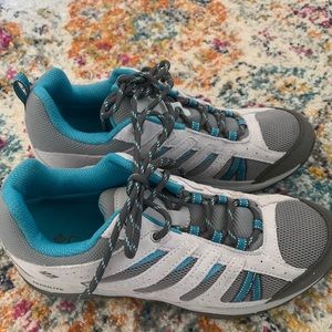 Columbia hiking/sneakers size 8.
